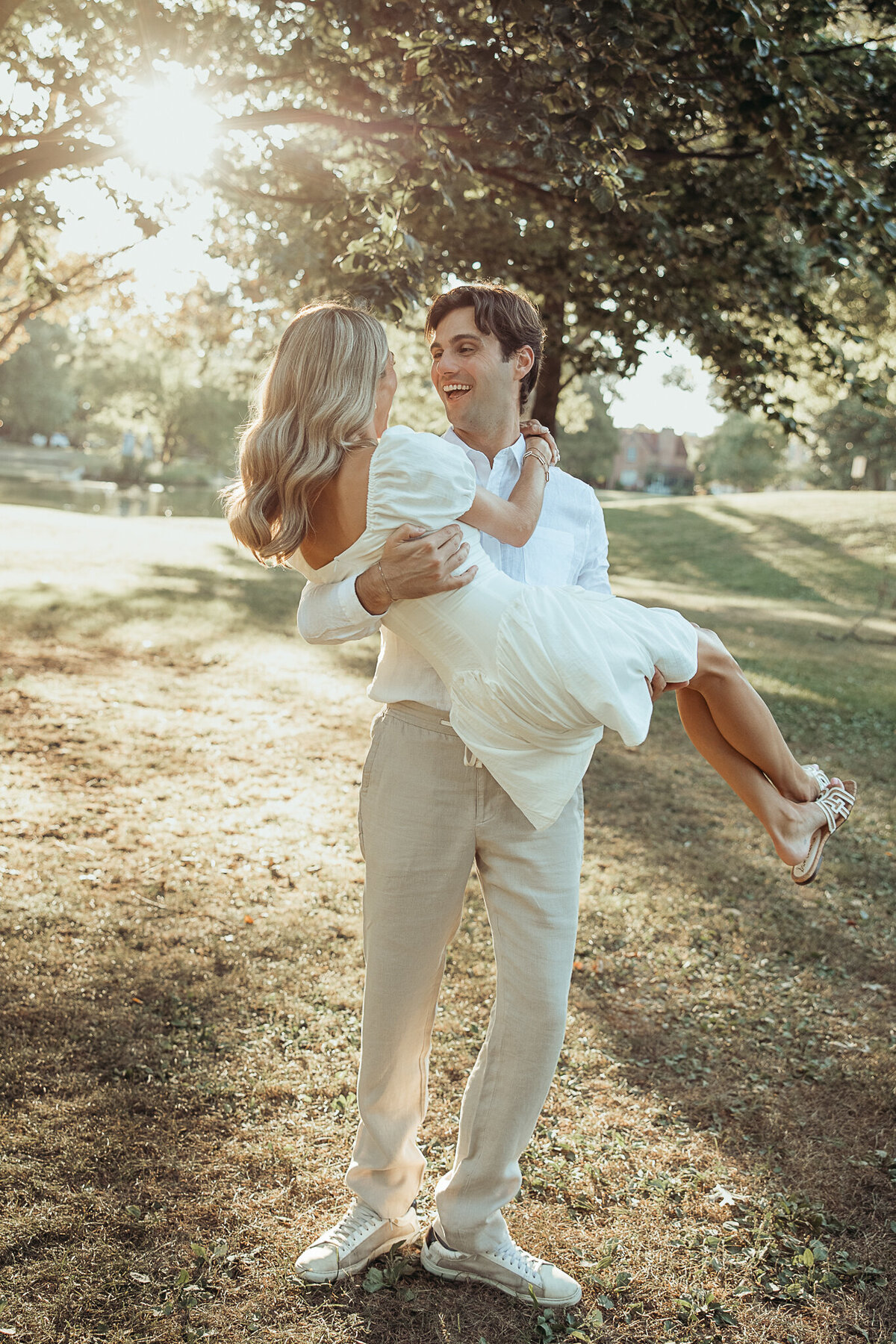 columbus ohio engagement photographer columbus ohio wedding photographer german village engagement-9