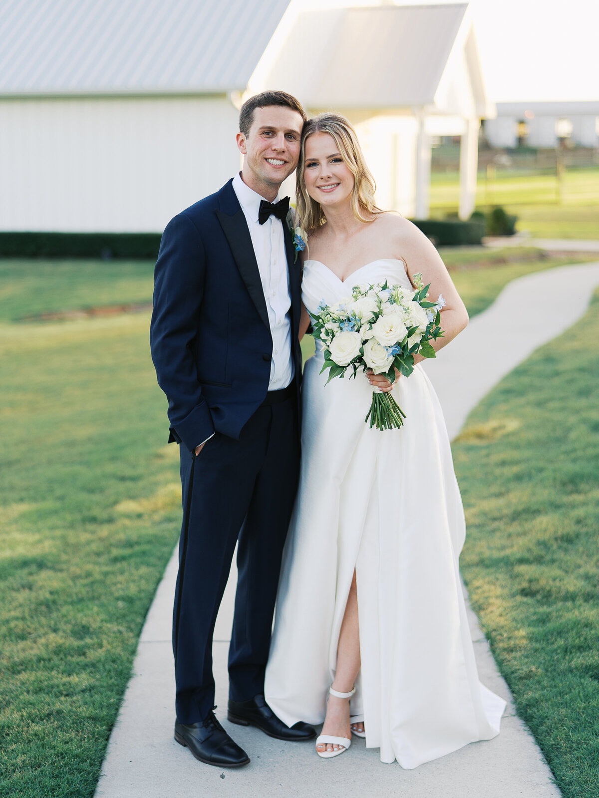 katie-dickey-photo-holubec-thefarmhouse-46