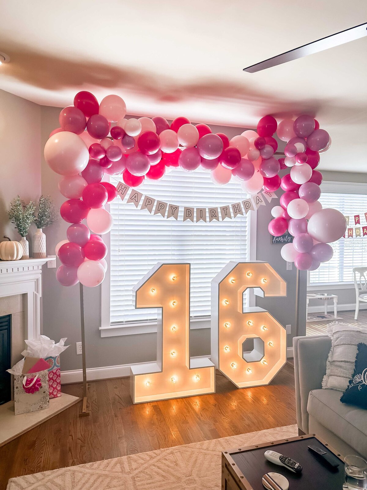 Sweet 16 mosaic with pink balloons