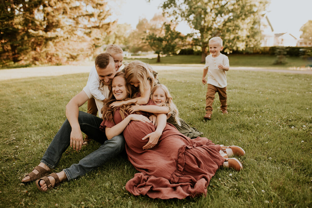 Red Deer Maternity Photographer 049