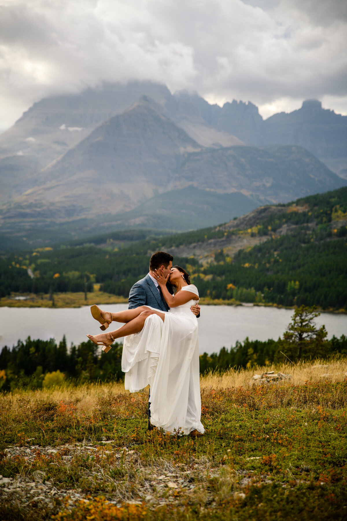 Glacier-park-elopement-montana-wedding-engagement-proposal-photographer-planning025