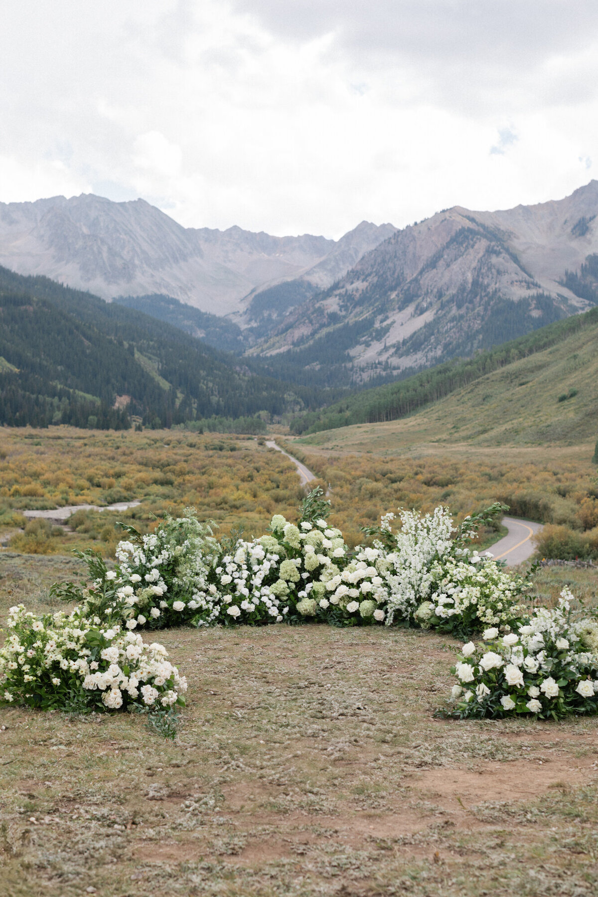 Pine_Creek_Cook_House_Luxury_Aspen_Wedding_by_Diana_Coulter-51
