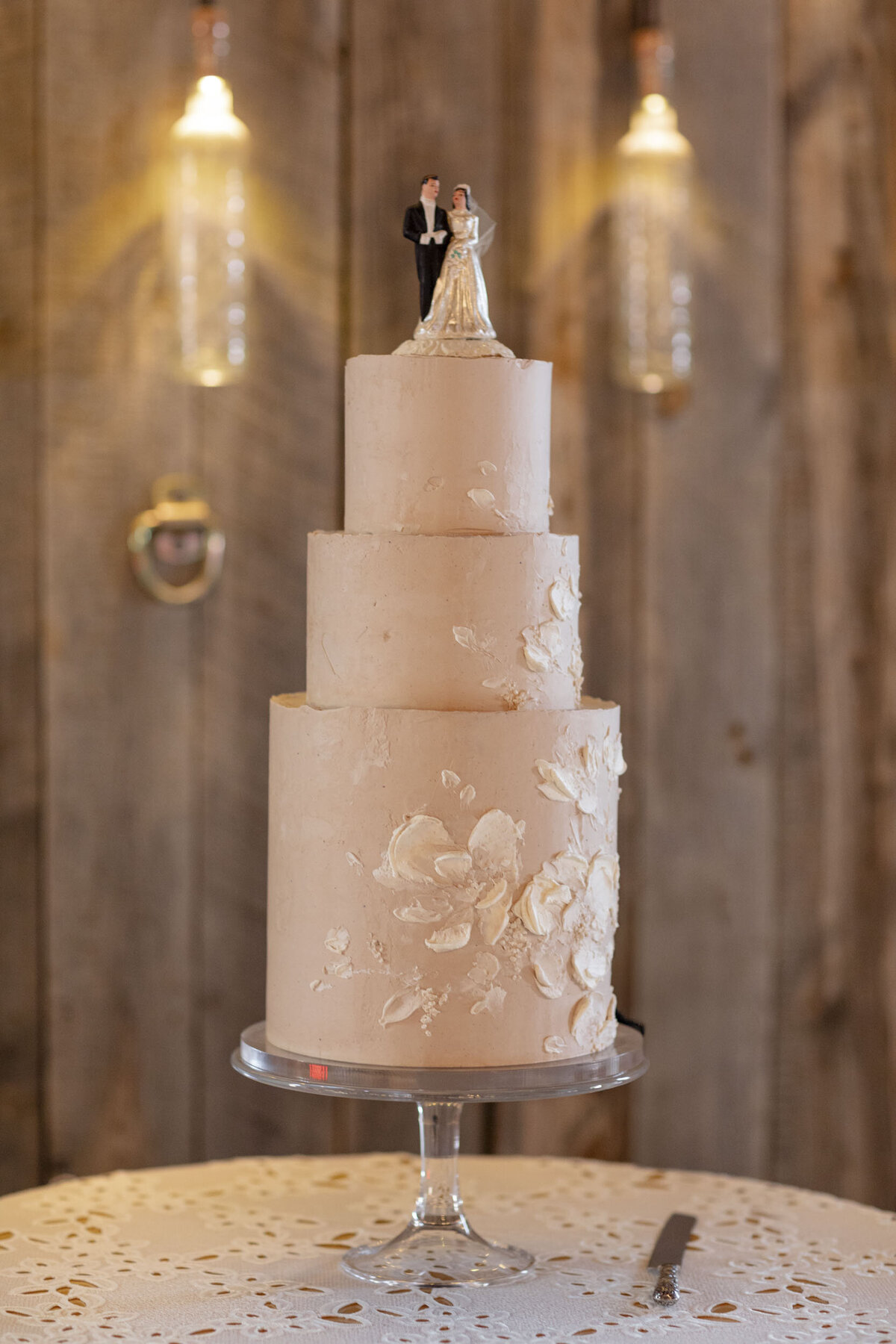 KateEdwardsWeddings_Caroline&Tom_Wedding_Finals-910