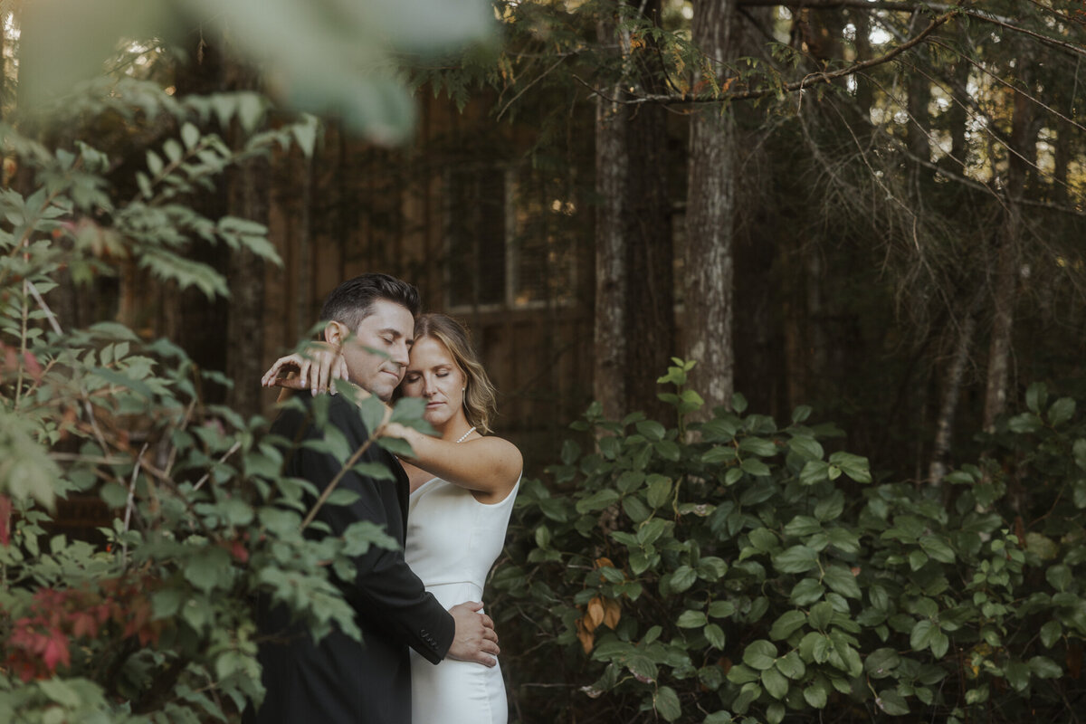 victoria-and-chester-west-coast-wilderness-lodge-intimate-wedding-chelsea-brown-photography-565
