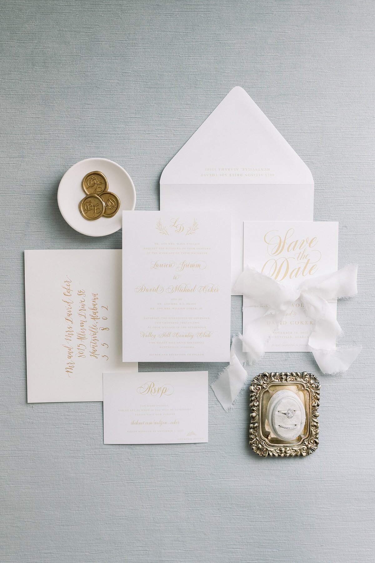1-Ledgewood-Fine-Stationery-Wedding-Invitations-5