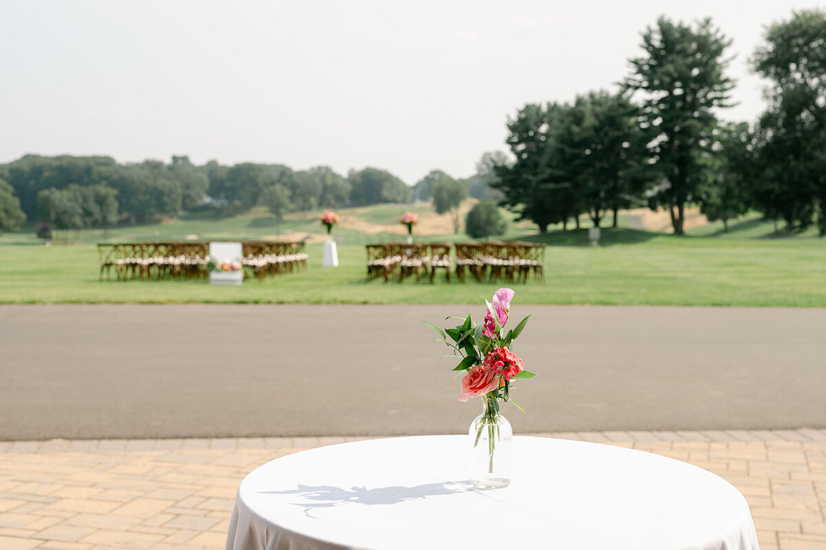 TPC River Highlands Colorful Summer Wedding