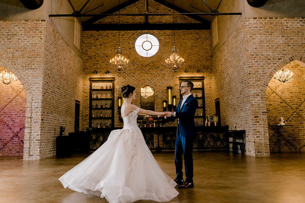 IRON MANOR WEDDING VENUE MONTGOMERY TEXAS - wedding photographers - We the Romantics - Sarah+Michael-68