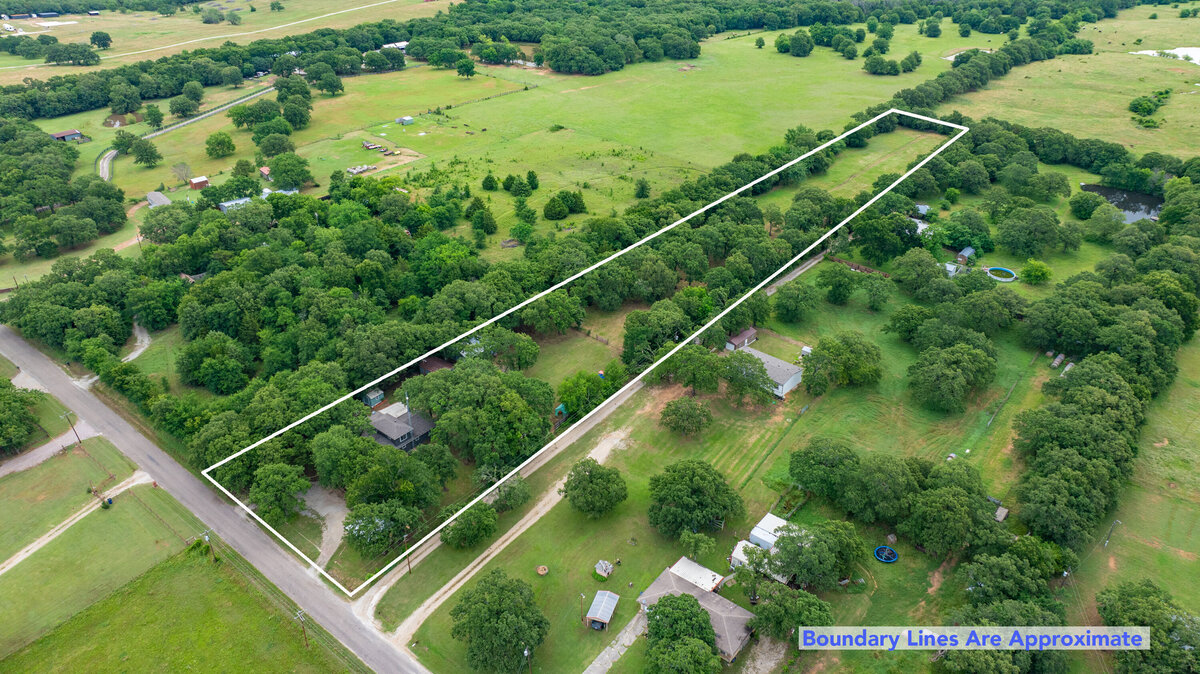 Texas country home with acreage