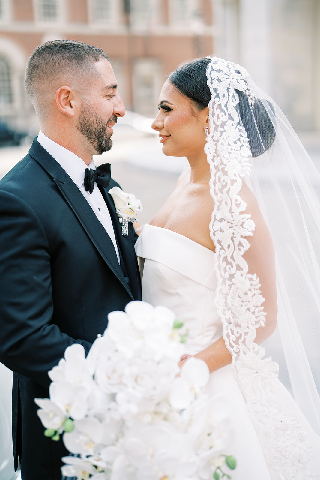 VictoriaAndVinceWedding_PhiladelphiaWeddingPhotographer_BallroomAtTheBen_DMP2023-99