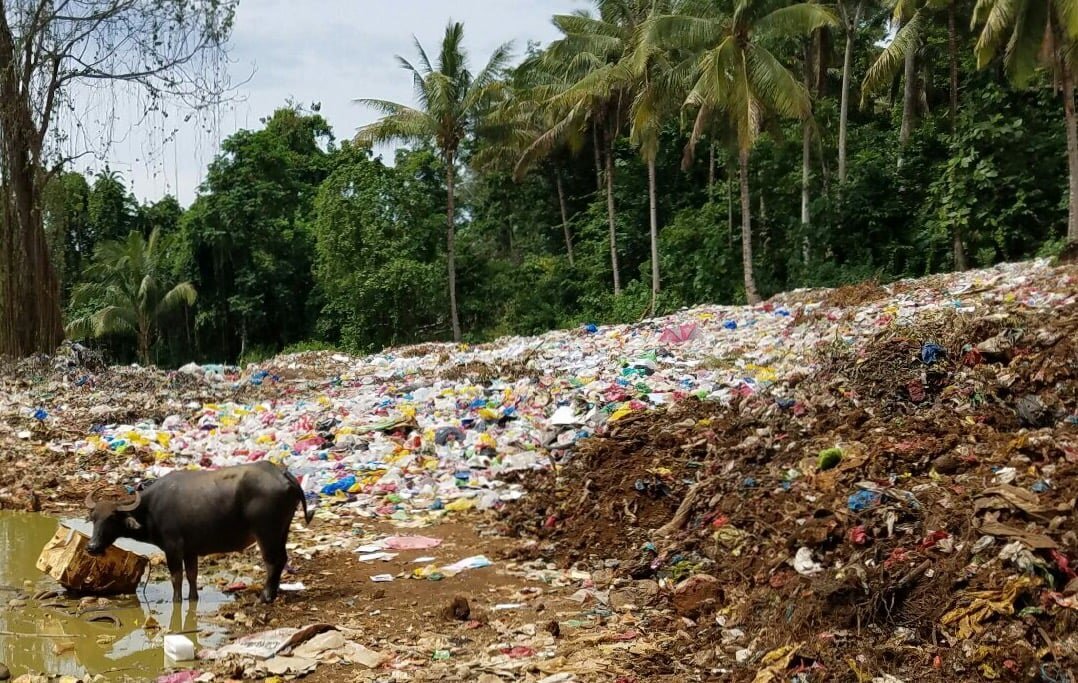 philipines refuse