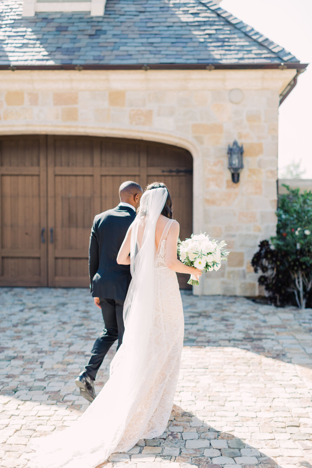 445_Ekpre_Olomu_Hidden_Castle_Estate_Wedding_Rancho_Santa_Fe_California_Devon_Donnahoo_Photography