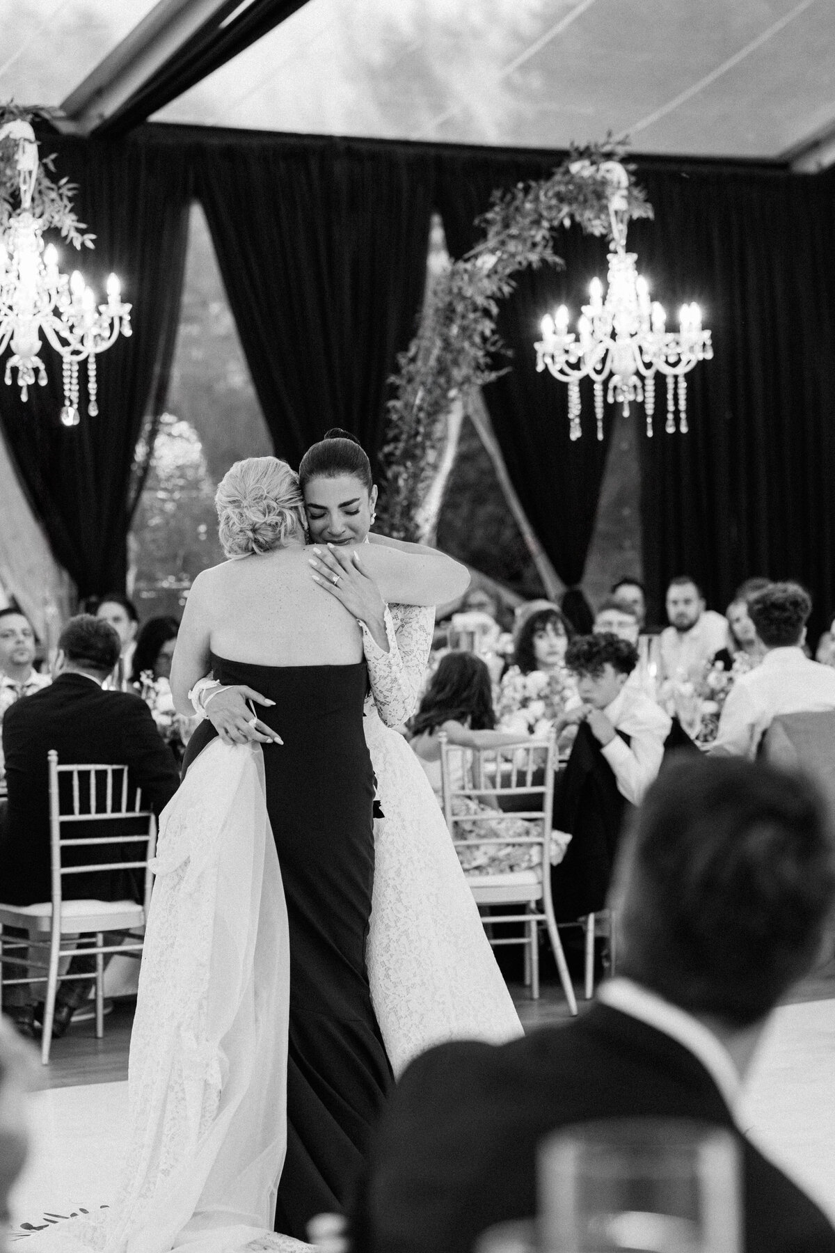 515-Mount-Alverno-Luxury-Resorts-Toronto-Canada-Stefanie-Mark-Wedding-42