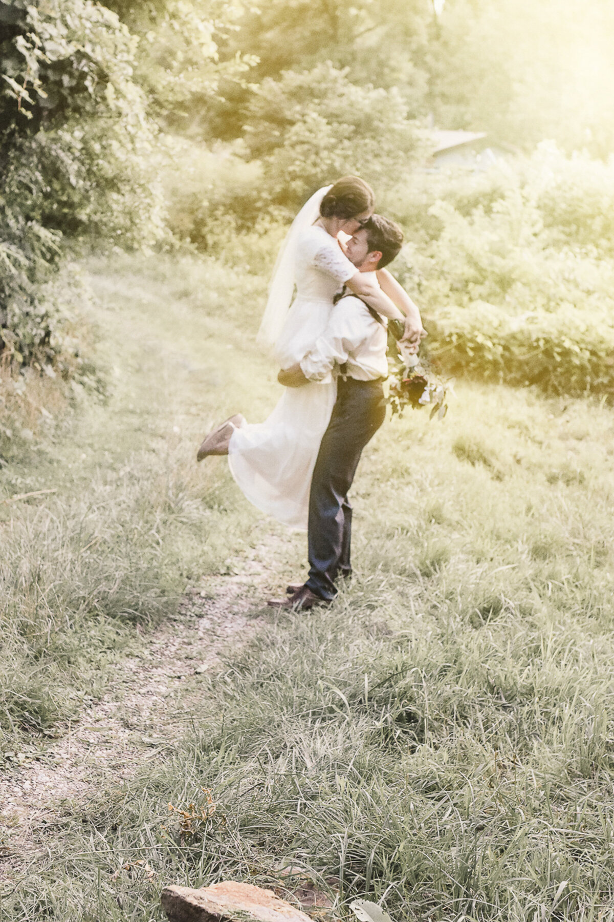 wedding photos | Iowa wedding photographer | Iowa Photographer | Playlife | Cedar Rapids | Iowa City | Kalona | Alaynna Ann Schwartz-74