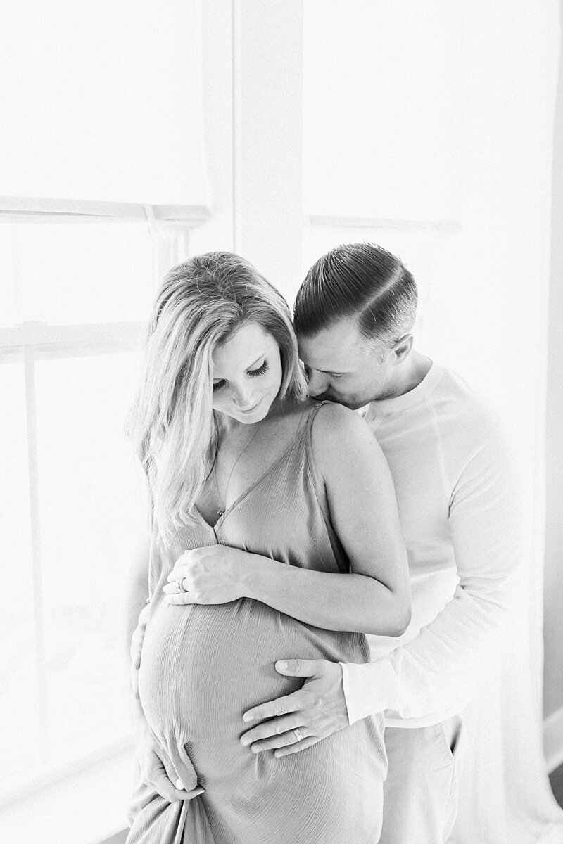 Mount-Pleasant-Maternity-Session-In-Home-Lifestyle_0037