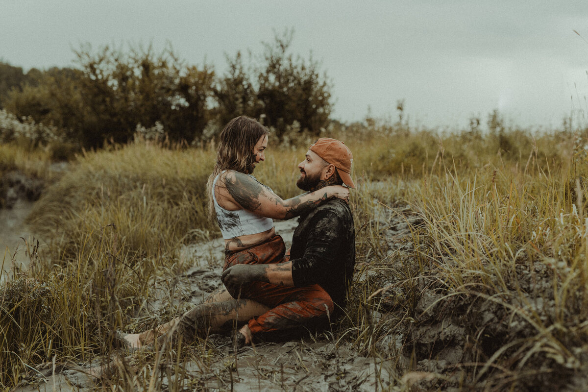 adventurous mom and and dad during photoshoot