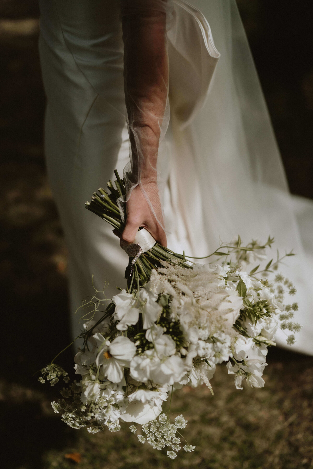 Izzy-and-James-Brinsop-Court-Wedding-Flowers-Issy-And-Bella-Florist-Herefordshire-Danielle-and-Steve15