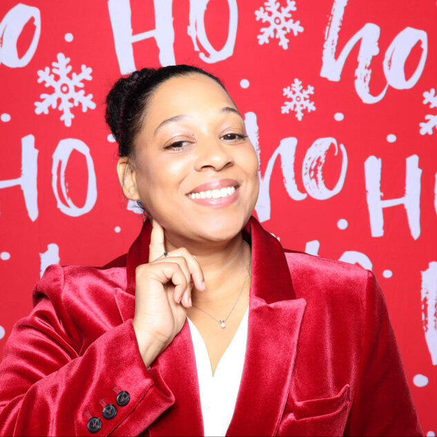 AR Photobooth woman smiles in red suit