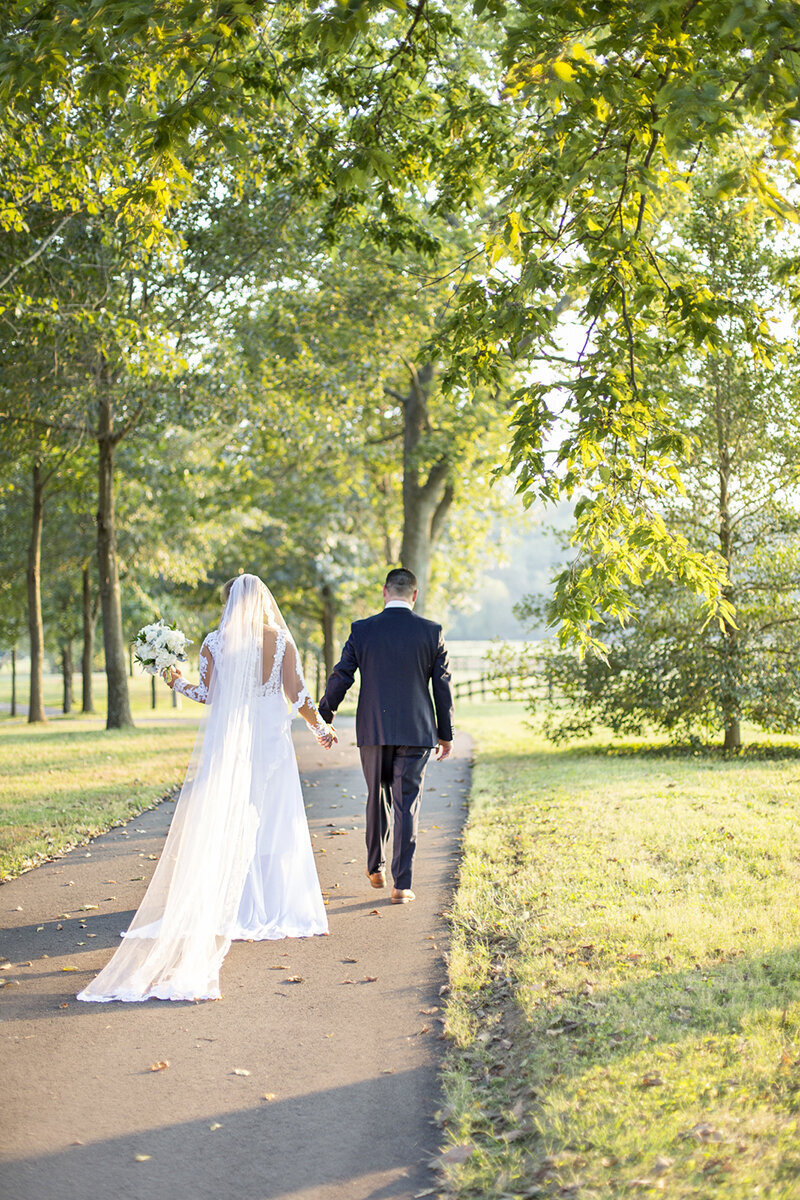 wedding-photography_Kentucky_polo-barn-at-saxony-23