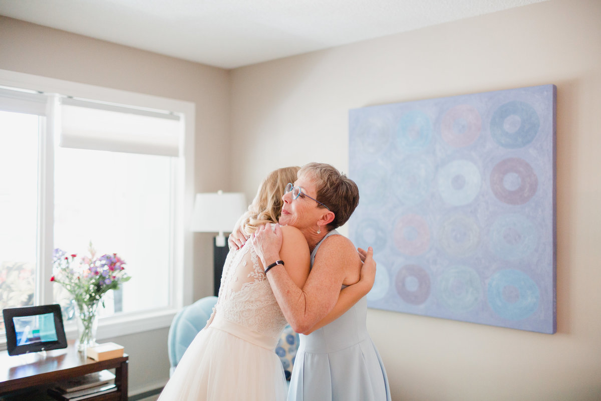 Intimate moments on a wedding day