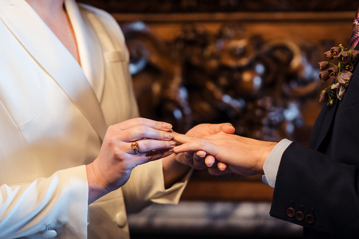 intimate-london-old-marylebone-town-hall-wedding-21