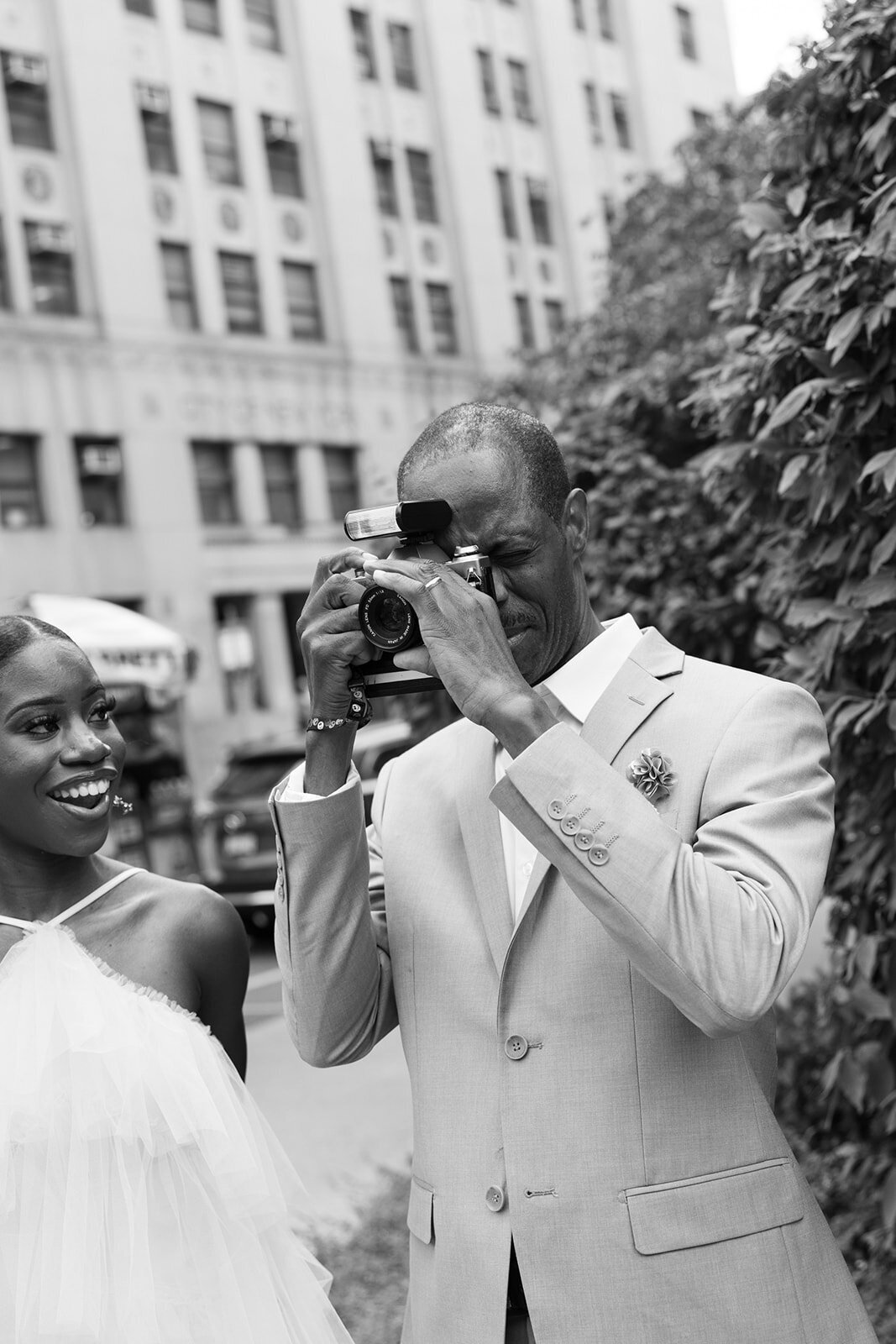 Intimate-City-Hall-Elopement-New-York-Larisa-Shorina-Weddings-6