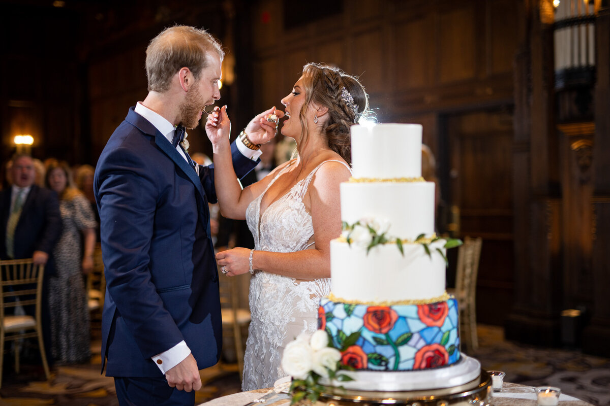 78Intercontinental-Chicago-Hotel-Wedding-Photos-Lauren-Ashlely-Studios