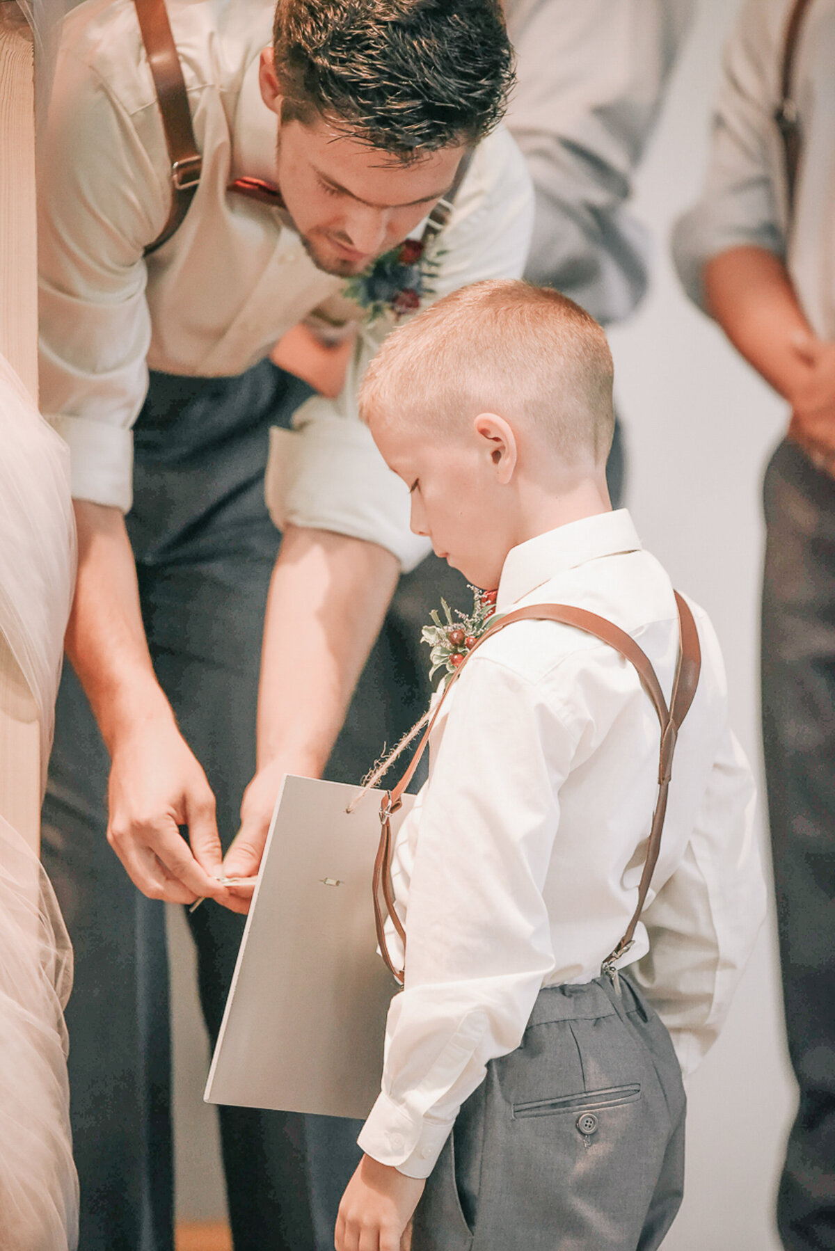 wedding ceremony | Iowa wedding photographer | Iowa Photographer | Playlife | Cedar Rapids | Iowa City | Kalona | Alaynna Ann Schwartz-79