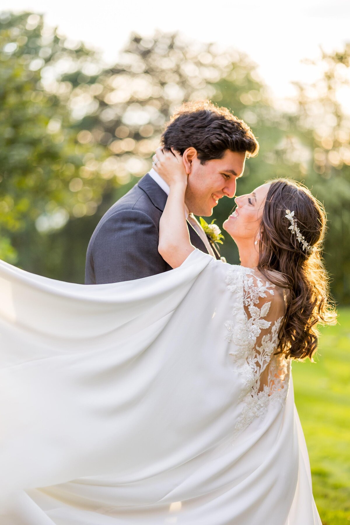 golden hour wedding photoraphy by allie photo boston