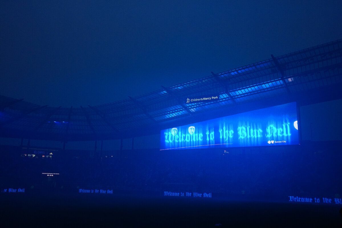 kansas-city-sports-photography-0225-stadium-lights-at-night