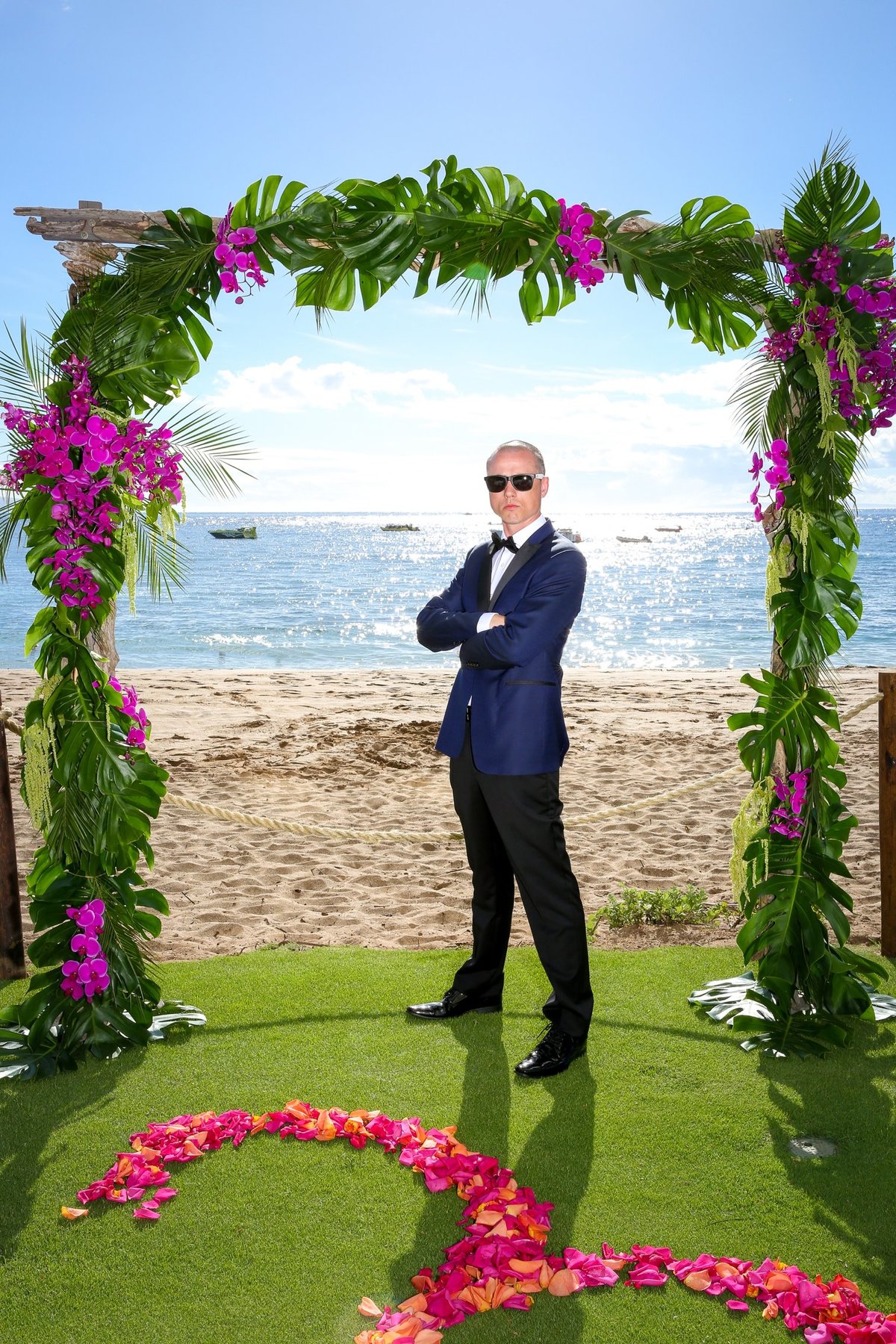 Capture Aloha Photography  Groom at the beach