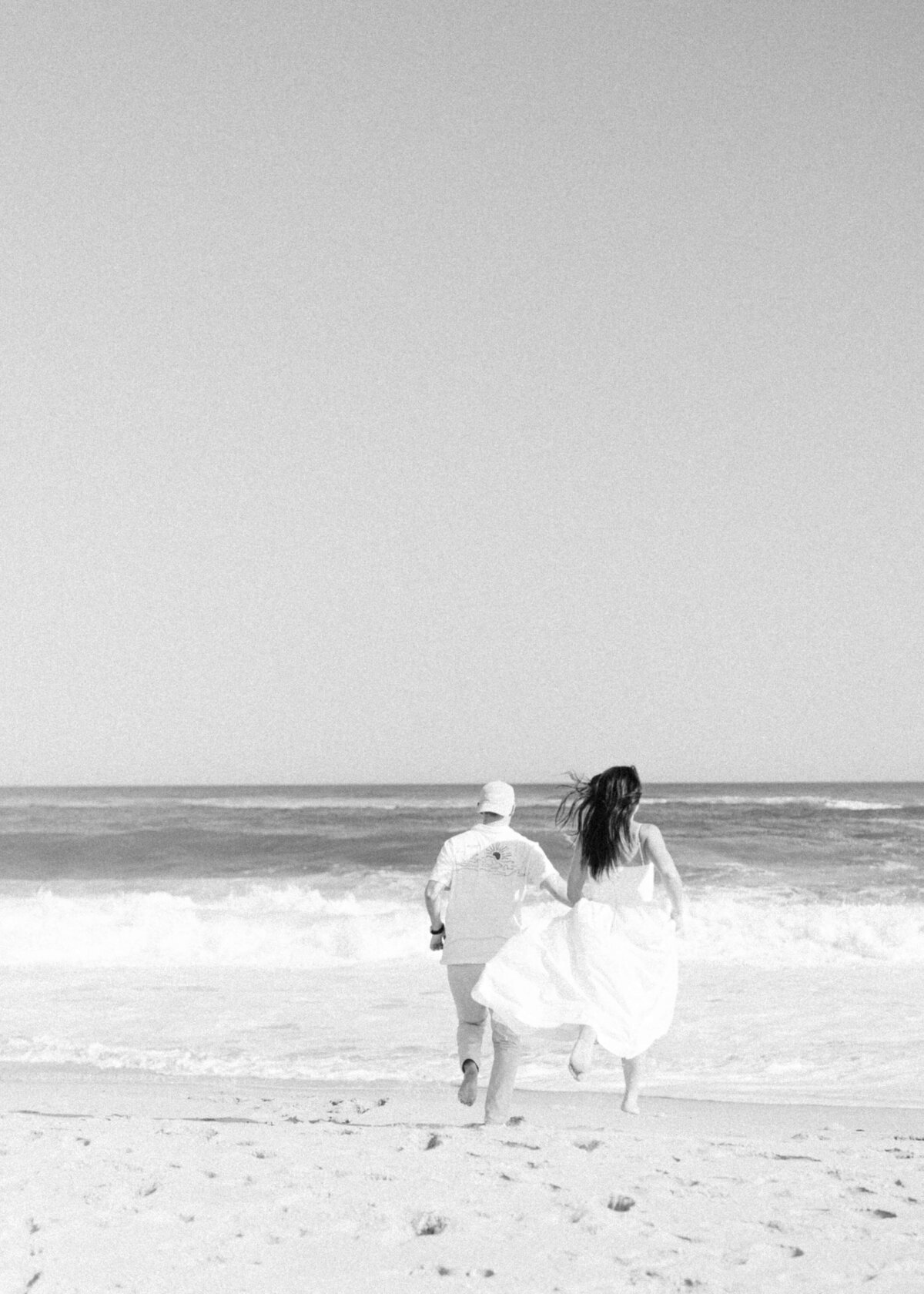 Olivia-Tommy-Hamptons-Beach-Portraits-Chloe-Winstanley-Photography-041