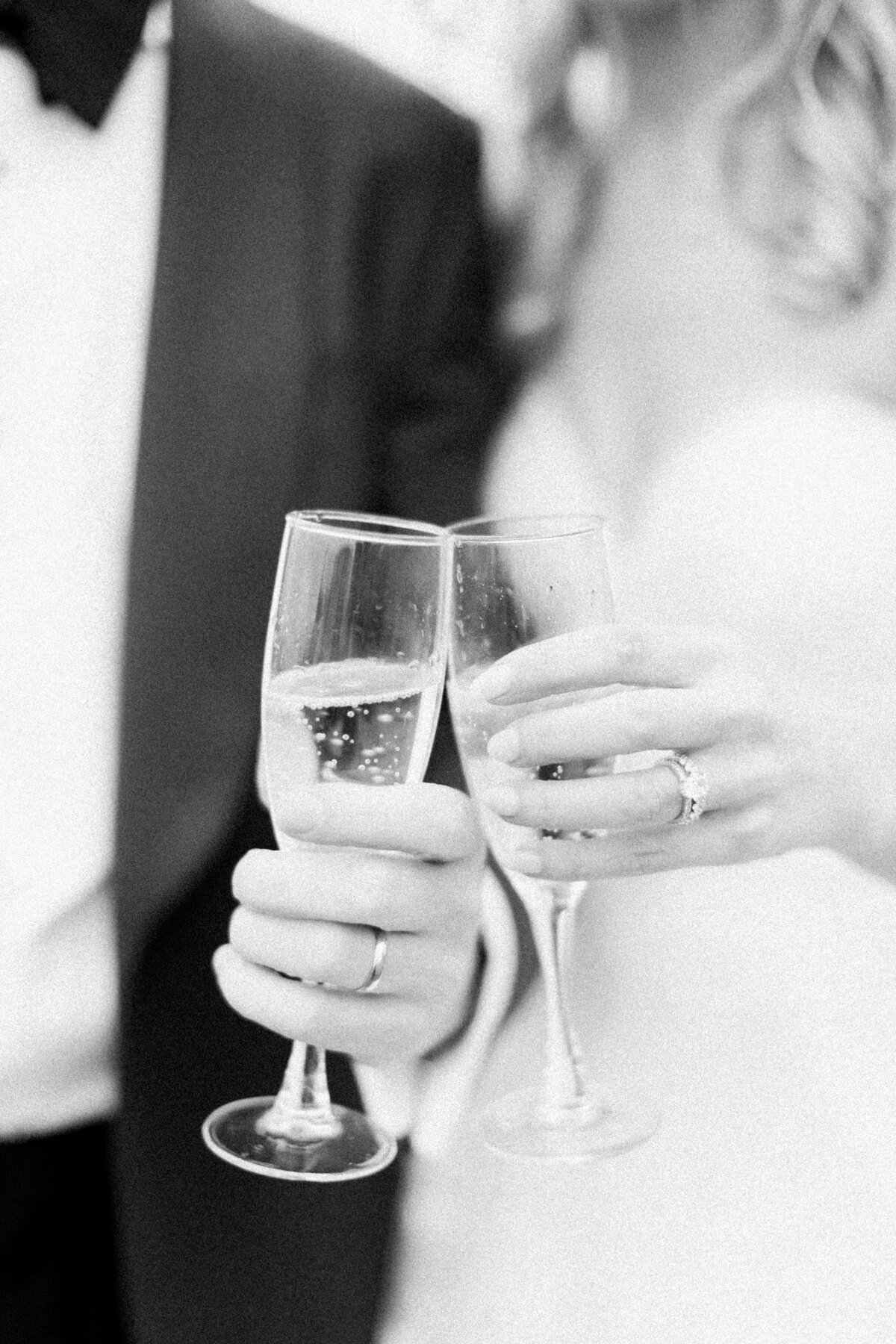 Molly Sue Photography New Jersey + East Coast Wedding Photographer Romantic Imagery Engagement Lifestyle Heirloom Wedding Albums102
