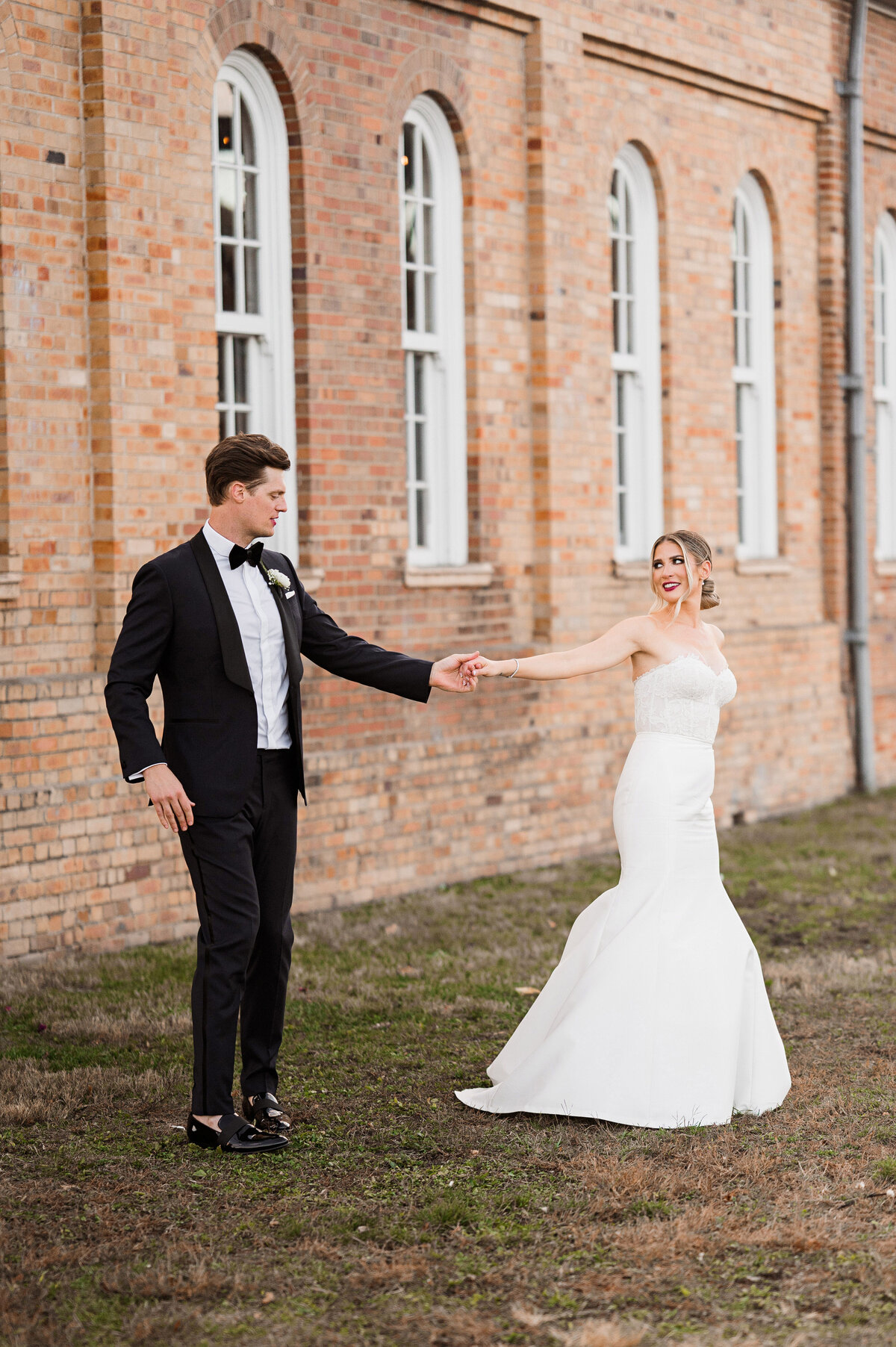 wedding couple married at the pump house pittsburgh