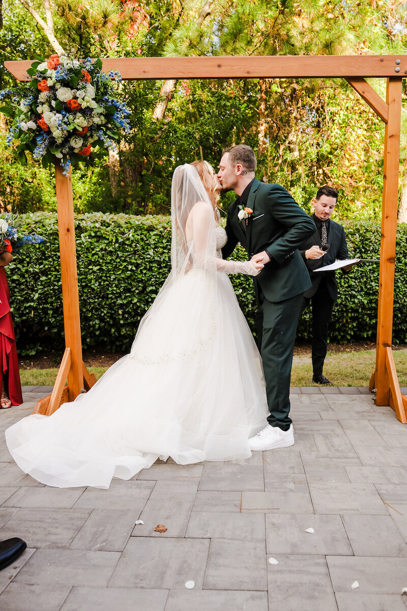 finer-points-coastal-The-Black-Stallion-Corolla-wedding00019