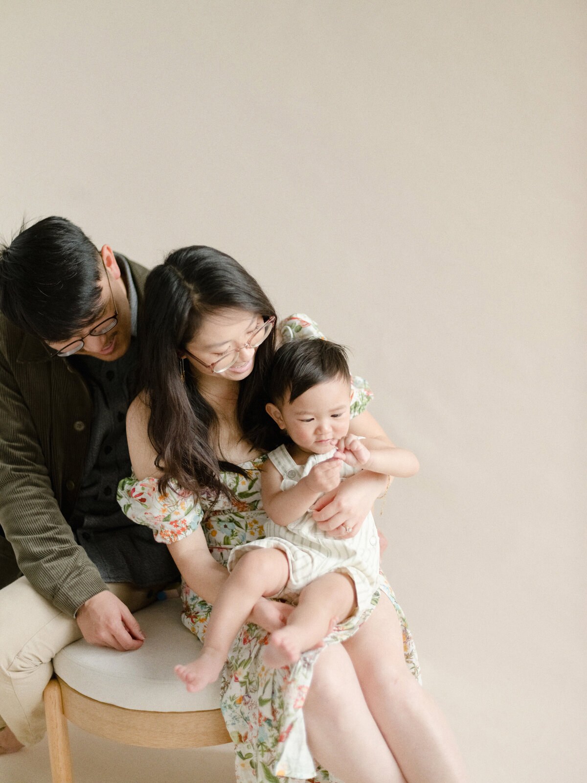 Yee Lo Family Spring Studio Session Cassie Valente Photography 055