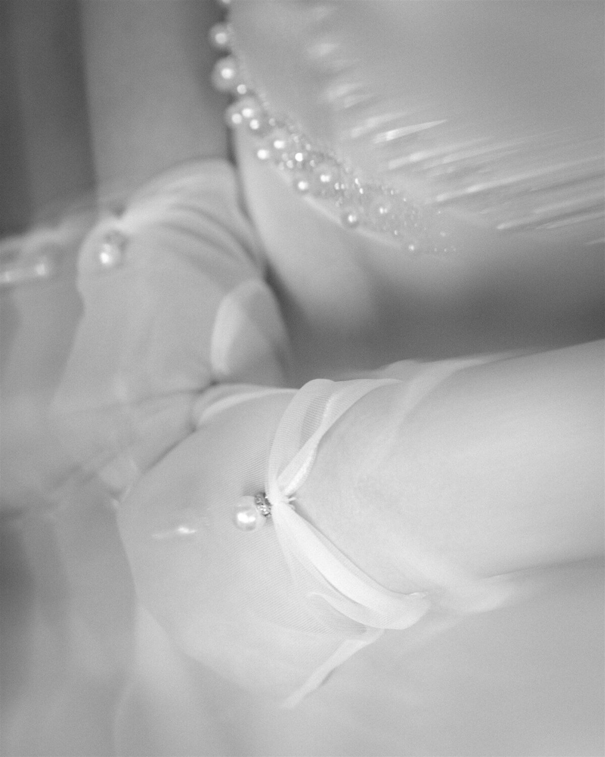 Emotive wedding photography in Edinburgh, Scotland and worldwide  4