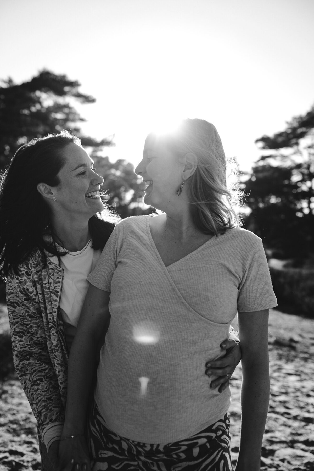 WEB - Merel en Iris Zwangerschapsshoot Soesterduinen | Samantha Bosdijk Photography-17
