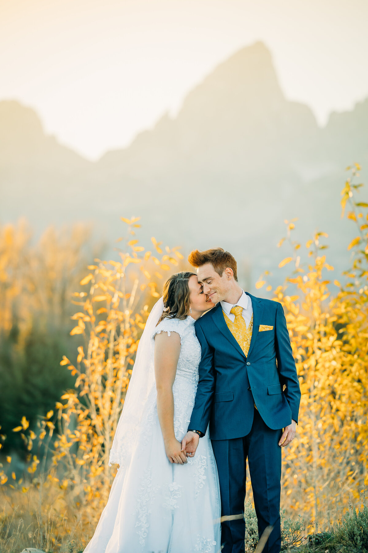 Grand teton bride and groom sunny fall
