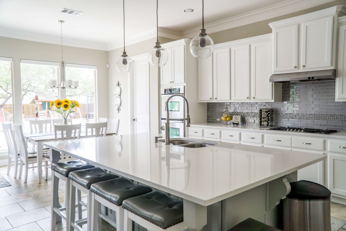 Showit Website Template - kitchen-and-dining-area-1080721