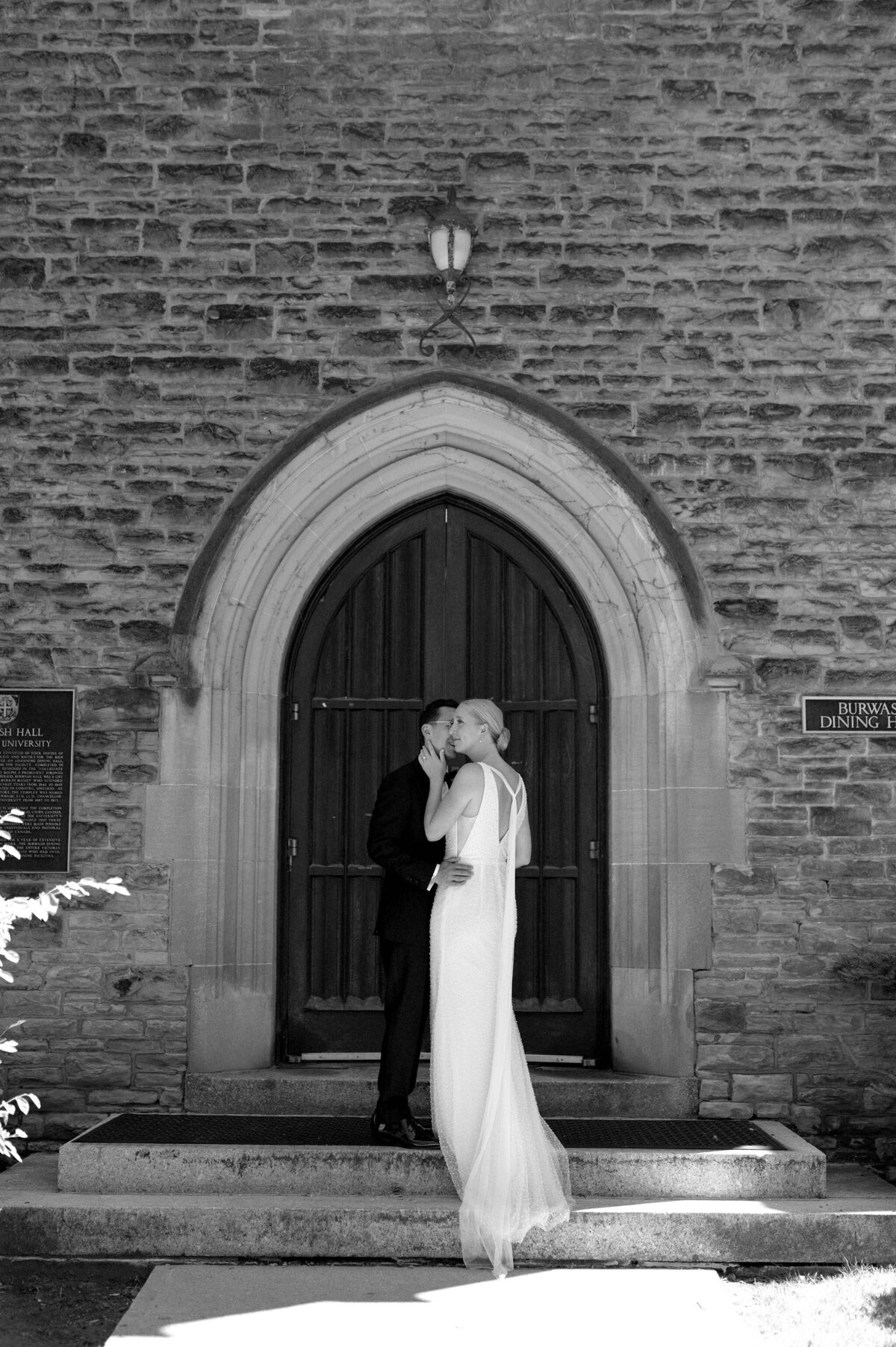 SassafrazRestaurantTorontoWeddingFirstLook-50