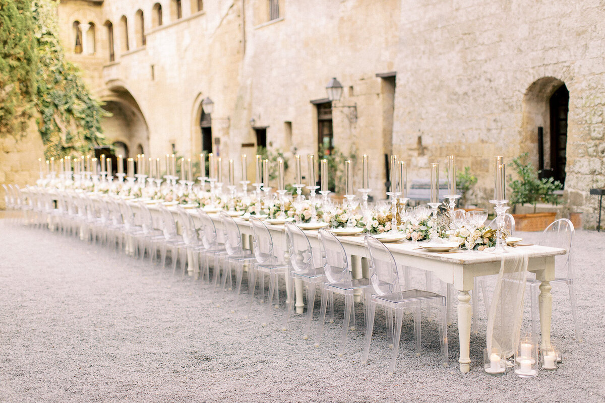 Maïlys Fortune Photography Husband Wife Wedding Weddings Photography France Switzerland Italy Timeless Dreamy Imagery Bilingual French English Destination Weddings Destination Wedding Provence French Riviera Paris Lake Como Tuscany123