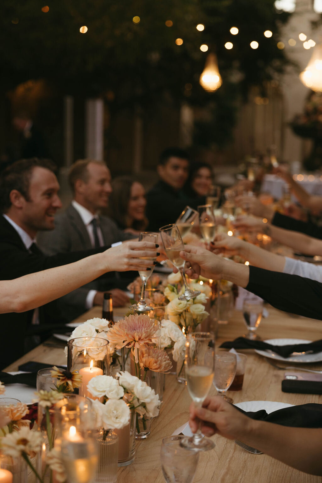 pretty-palm-leaf-event-co-molly-and-rodrigo-wedding-in-serra-plaza-51