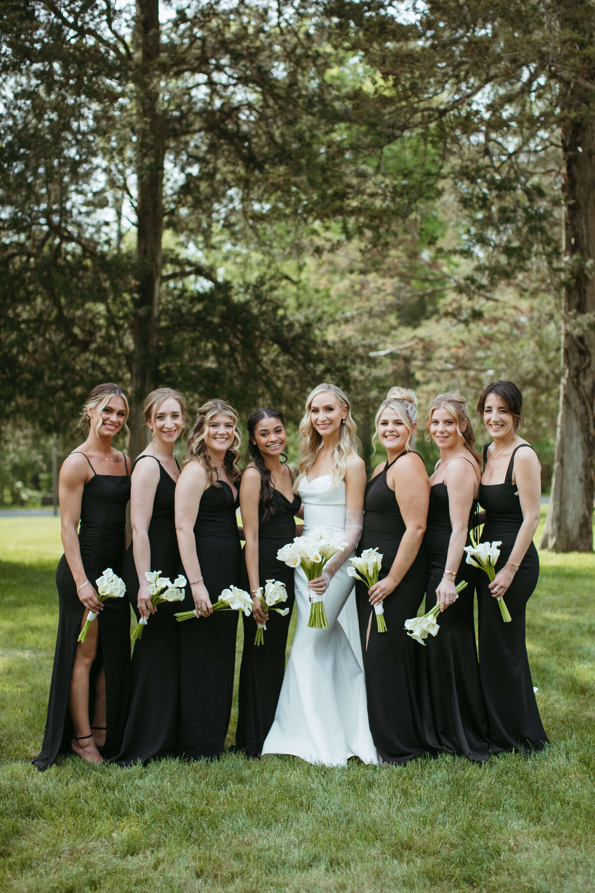 Bride and her bridesmaids