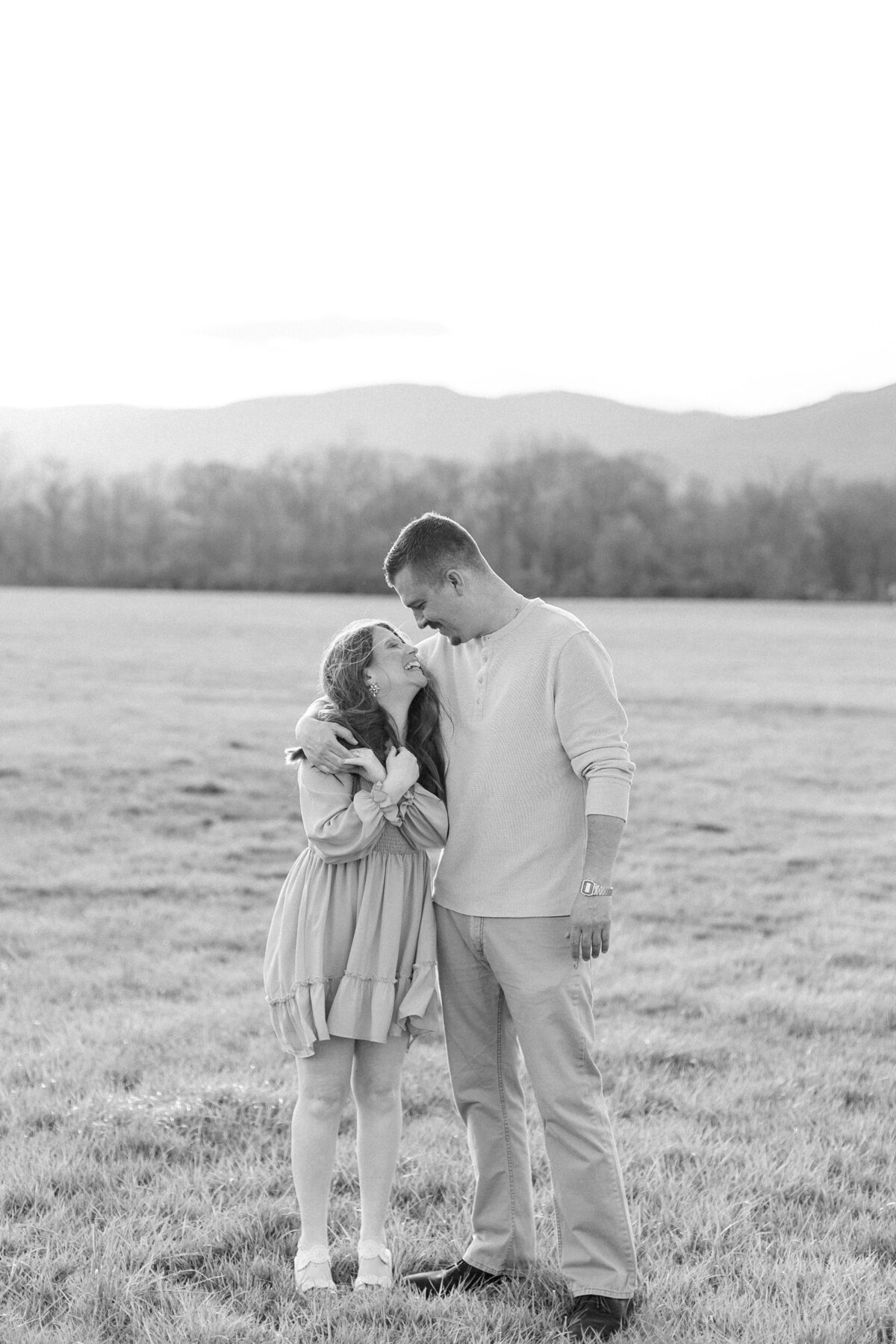 Colorful-Springtime-Greenhill-Park-Roanoke-Engagement-Session-Photography-S-108