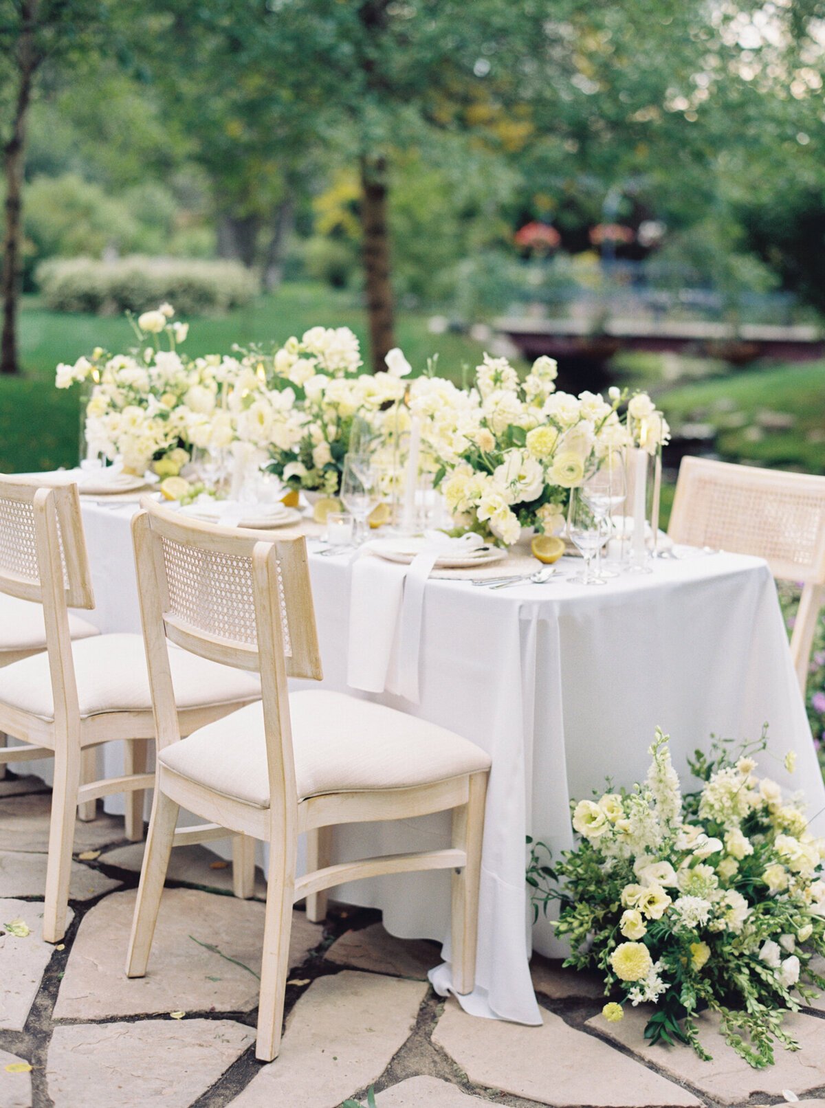 Oceana's-Gardens-Butter-Yellow-Wedding_0005
