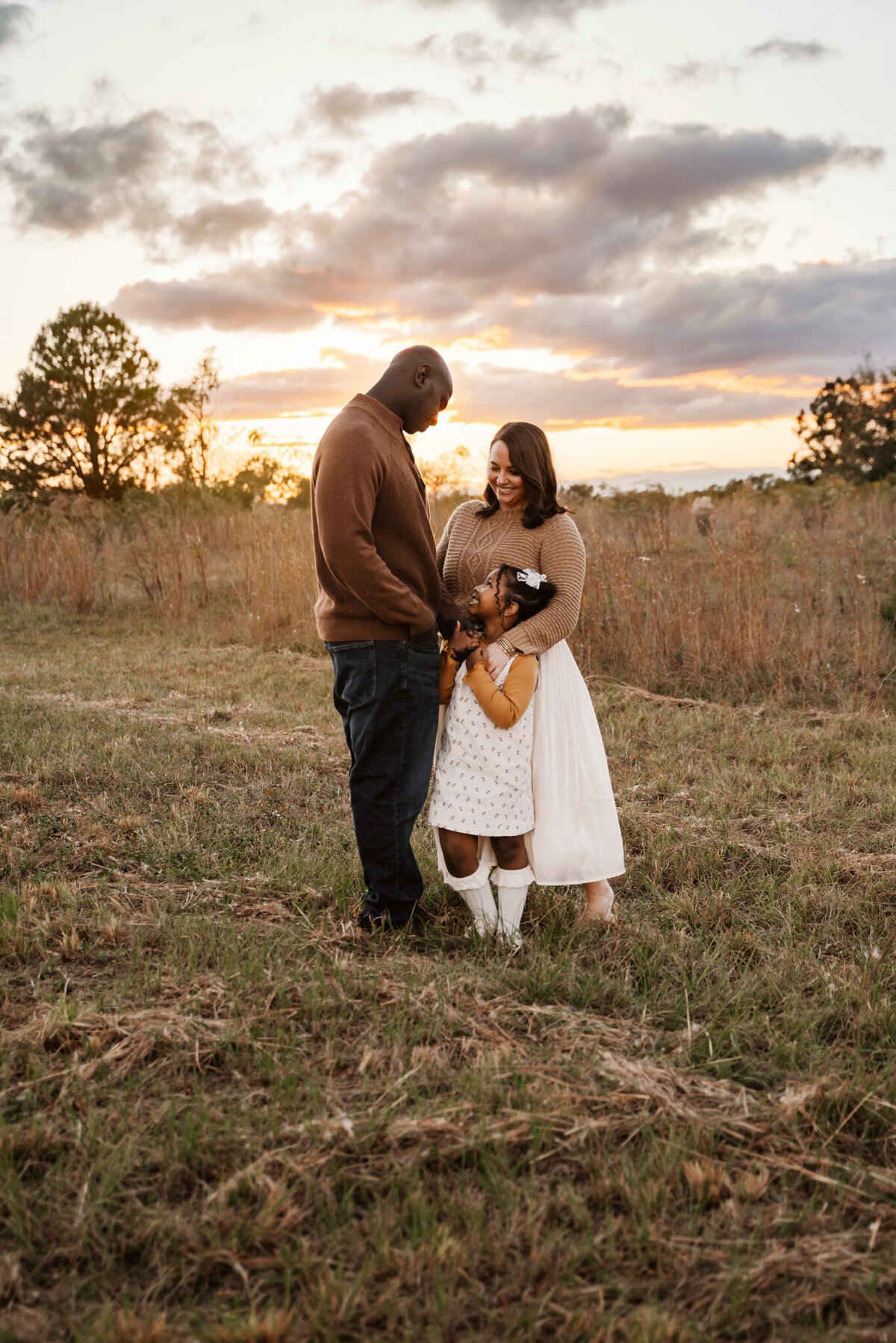 Dothan AL family mini session; photos taken outdoors at sunset