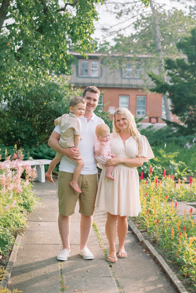 Brooke Lacombe is an Ottawa, Ontario based newborn photographer, specializing in motherhood, maternity, newborn and family fine art photography.