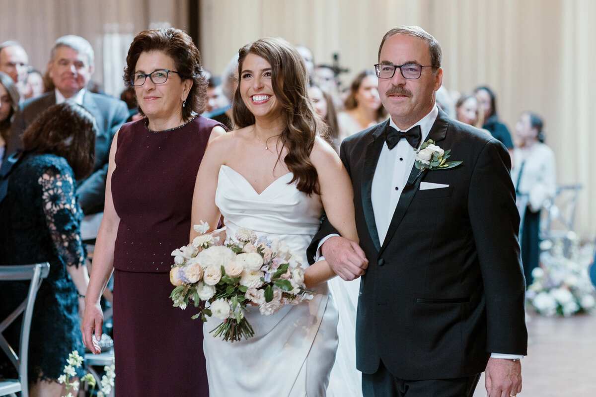 Courtney_Davidson_Photography_Rockwell_on_the_River_Chicago_Wedding_43