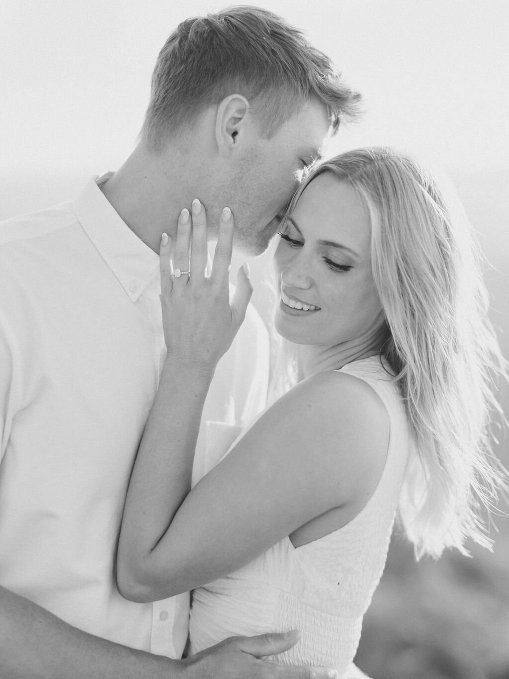 Hannah&Andrew_CharlottesvilleEngagementSession_FINAL-215