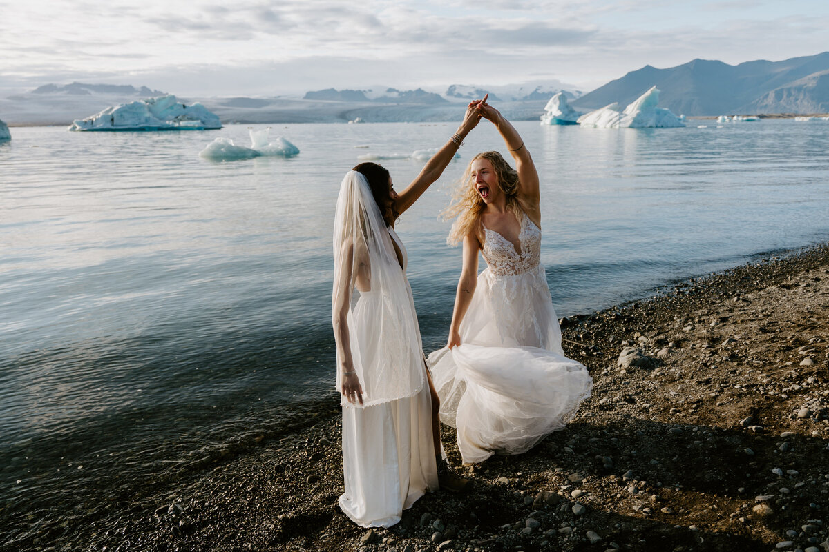 Diamond Beach Iceland Elopement